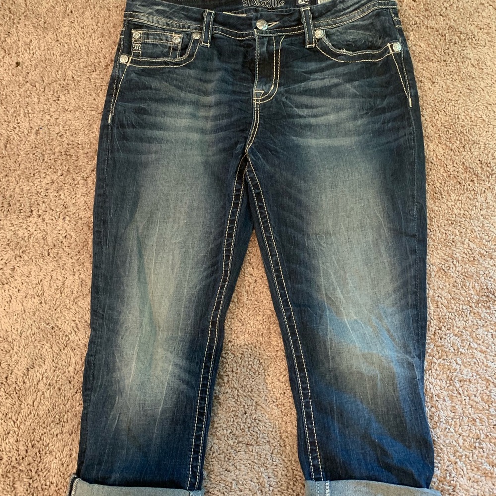 Miss me Capris. Size 30.